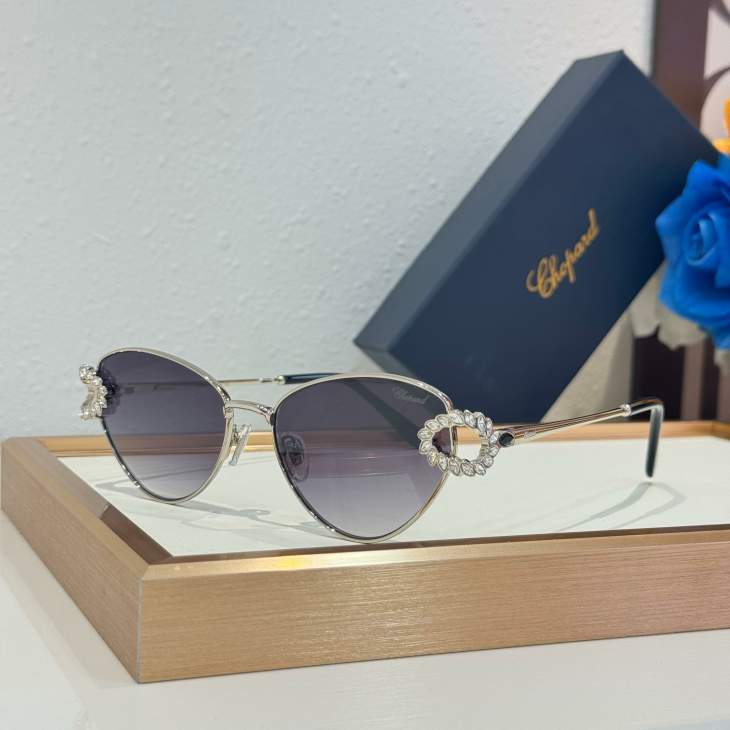 Picture of Chopard Sunglasses _SKUfw76988236fw